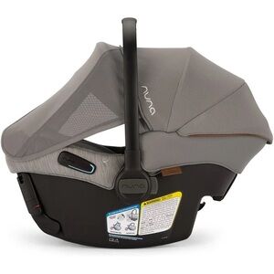 Nuna mixx next urbn Car seat no base needed manufactured 2023